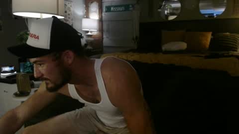 Snapshot of 2hungrichards23 chatting on 16, 9, 2025 2hungrichards23 online show from 16, 9, 2025