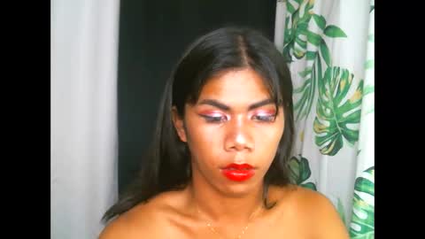 Snapshot of 2mella_reload chatting on 11, 9, 2025 MEL online show from 11, 9, 2025