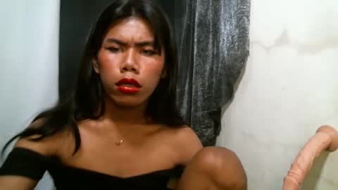 Snapshot of 2mella_reload chatting on 6, 10, 2025 MEL online show from 6, 10, 2025