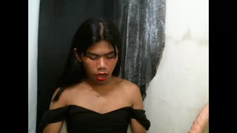 Snapshot of 2mella_reload chatting on 7, 10, 2025 MEL online show from 7, 10, 2025