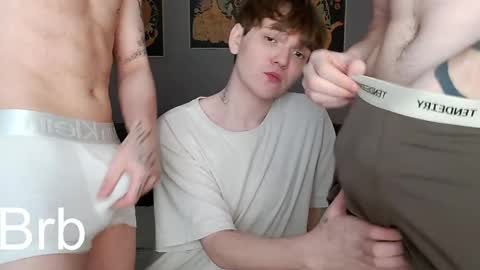 Snapshot of 2nc_ chatting on 29, 4, 2026 Eleot online show from 29, 4, 2026