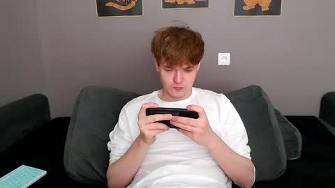 Snapshot of 2nc_ chatting on 11, 5, 2026 Eleot online show from 11, 5, 2026