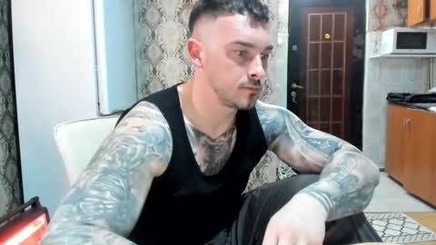2sexymuscles online show from 11, 3, 2026