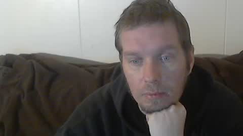 2small4you83 online show from 6, 1, 2025