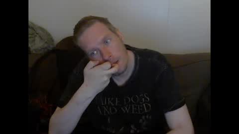 2small4you83 online show from 10, 6, 2026