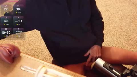 Snapshot of 2tiredoftoys chatting on 25, 11, 2025 2tiredoftoys online show from 25, 11, 2025