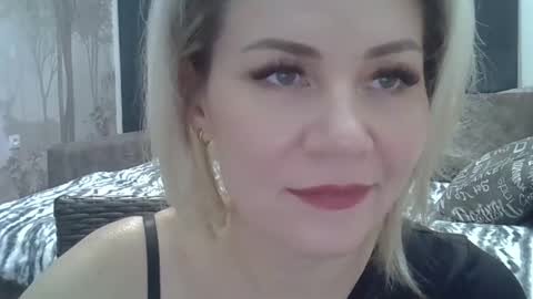 3susie online show from 25, 2, 2026