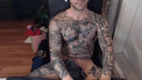 Snapshot of 420randomguy chatting on 29, 12, 2024 Anomander Rake online show from 29, 12, 2024