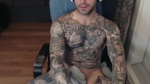 Snapshot of 420randomguy chatting on 17, 10, 2025 Anomander Rake online show from 17, 10, 2025