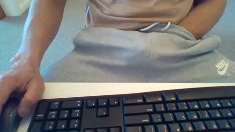 Snapshot of 4glz chatting on 9, 11, 2025 4glz online show from 9, 11, 2025