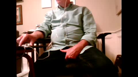 Snapshot of 4uguys chatting on 6, 10, 2025 4uguys online show from 6, 10, 2025