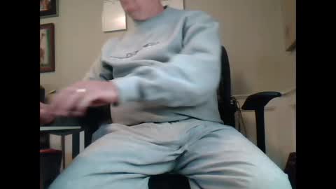 Snapshot of 4uguys chatting on 29, 11, 2025 4uguys online show from 29, 11, 2025