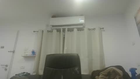 crazy101 online show from 12, 1, 2025