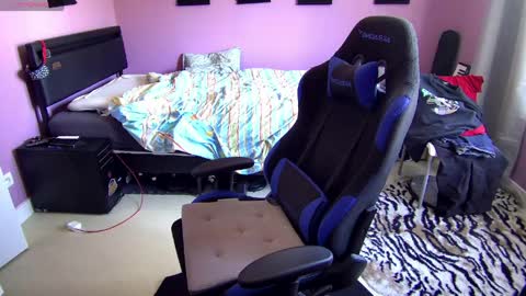 Larese Carlo online show from 24, 4, 2026