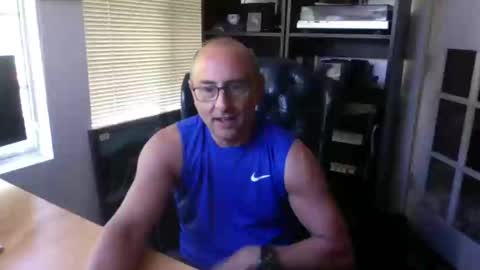 daddy vegas  for single women and couples here online show from 25, 9, 2025