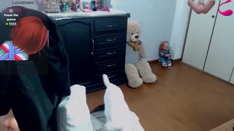 Snapshot of 69_shades chatting on 16, 9, 2025 lucero online show from 16, 9, 2025
