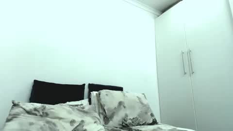 69naughtyempress69 online show from 12, 12, 2024