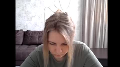 Snapshot of 69riley_reid69 chatting on 14, 11, 2025 69Riley Reid69 online show from 14, 11, 2025