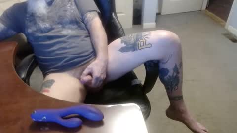 Snapshot of 70paborn chatting on 10, 11, 2025 MASTIFF online show from 10, 11, 2025