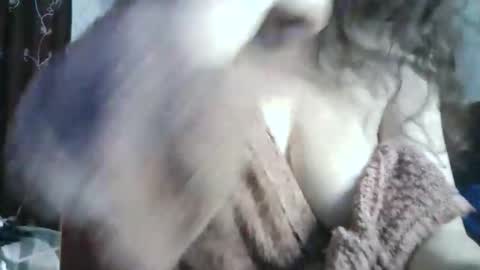 Snapshot of 77lilu chatting on 19, 4, 2026 Lilu online show from 19, 4, 2026