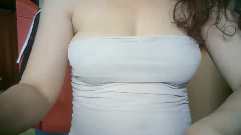 Snapshot of 77lilu chatting on 17, 5, 2026 Lilu online show from 17, 5, 2026