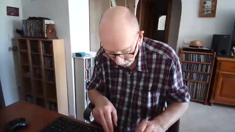  Papi  online show from 24, 3, 2026