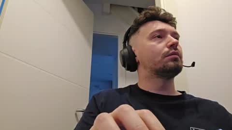 8inchdude93 online show from 11, 7, 2026
