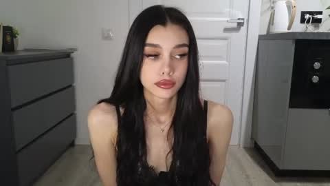 Snapshot of 9west chatting on 16, 7, 2026 KARINA online show from 16, 7, 2026