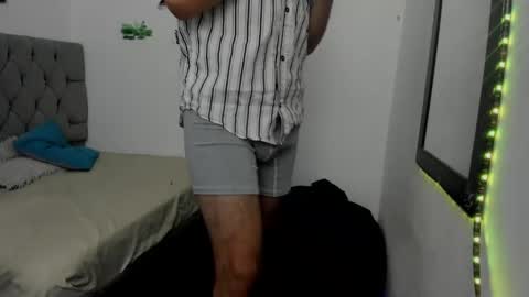 DERECK online show from 10, 4, 2026