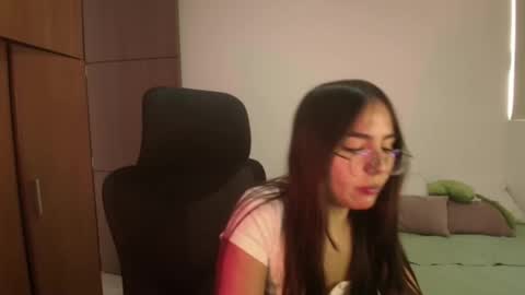 Snapshot of _abbyyyy_ chatting on 26, 5, 2026 abby 3 online show from 26, 5, 2026