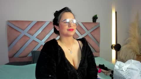 Snapshot of _adahara_queen_ chatting on 30, 10, 2025 Adahara online show from 30, 10, 2025