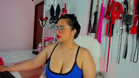 Snapshot of _adahara_queen_ chatting on 19, 11, 2025 Adahara online show from 19, 11, 2025