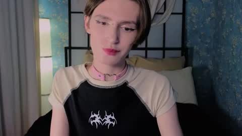 Snapshot of _adrian_the_one chatting on 30, 10, 2025 adrian online show from 30, 10, 2025