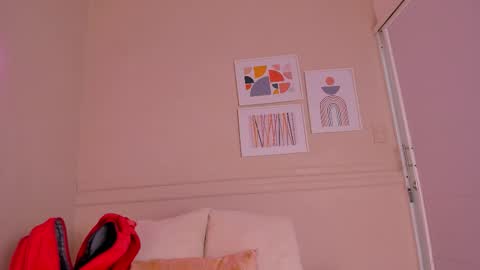 Snapshot of _aleja_x chatting on 9, 9, 2025 _aleja_x online show from 9, 9, 2025