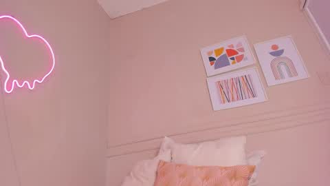 Snapshot of _aleja_x chatting on 10, 9, 2025 _aleja_x online show from 10, 9, 2025