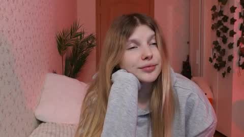 Snapshot of _aleksa chatting on 7, 12, 2024 Alexa online show from 7, 12, 2024