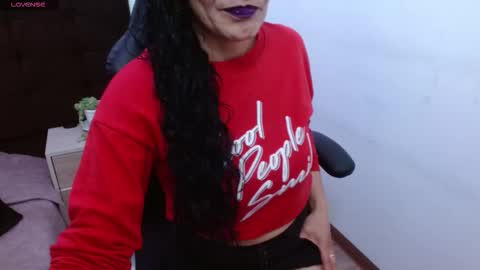 Snapshot of _alexandrajones chatting on 12, 10, 2025 Alexandra online show from 12, 10, 2025