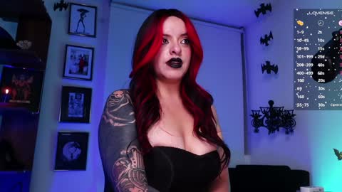 Snapshot of _alice_d chatting on 10, 12, 2024 Miss Alice My internet sucks these days see you soon online show from 10, 12, 2024