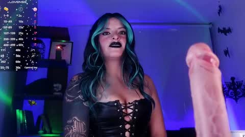 Snapshot of _alice_d chatting on 23, 2, 2025 Miss Alice My internet sucks these days see you soon online show from 23, 2, 2025