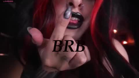 Snapshot of _alice_d chatting on 30, 11, 2025 Miss Alice My internet sucks these days see you soon online show from 30, 11, 2025