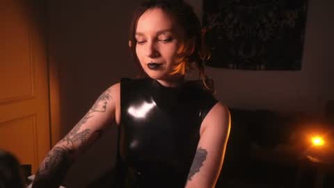 Snapshot of _alicemorrison_ chatting on 4, 7, 2026 Alice Morrison Mistress Datura online show from 4, 7, 2026