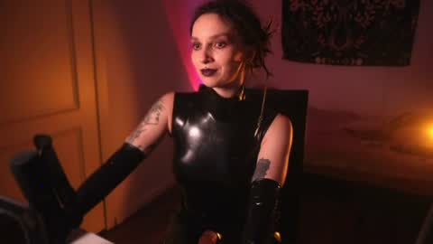 Snapshot of _alicemorrison_ chatting on 27, 7, 2026 Alice Morrison Mistress Datura online show from 27, 7, 2026