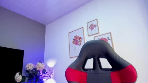  Alice  online show from 31, 12, 2024