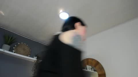  Alice  online show from 5, 3, 2025