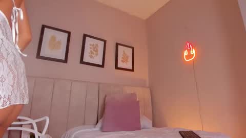 Hii I m Alison   online show from 23, 10, 2025