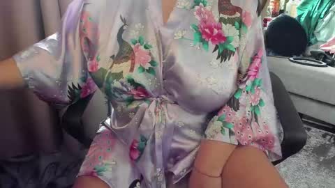 Snapshot of _alyssia_ chatting on 23, 11, 2025 lisa online show from 23, 11, 2025