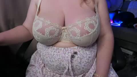 Snapshot of _alyssia_ chatting on 9, 4, 2026 lisa online show from 9, 4, 2026