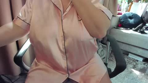 Snapshot of _alyssia_ chatting on 12, 4, 2026 lisa online show from 12, 4, 2026