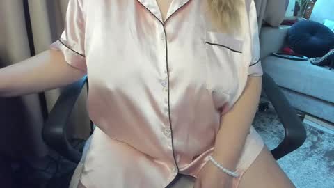 Snapshot of _alyssia_ chatting on 15, 5, 2026 lisa online show from 15, 5, 2026