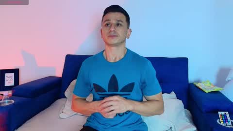 Snapshot of _andrewfalcon2 chatting on 12, 10, 2025 _andrewfalcon2 online show from 12, 10, 2025